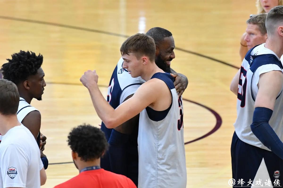 库珀·弗拉格险三双!独行侠大胜掘金 库珀·弗拉格险三双!独行侠大胜掘金